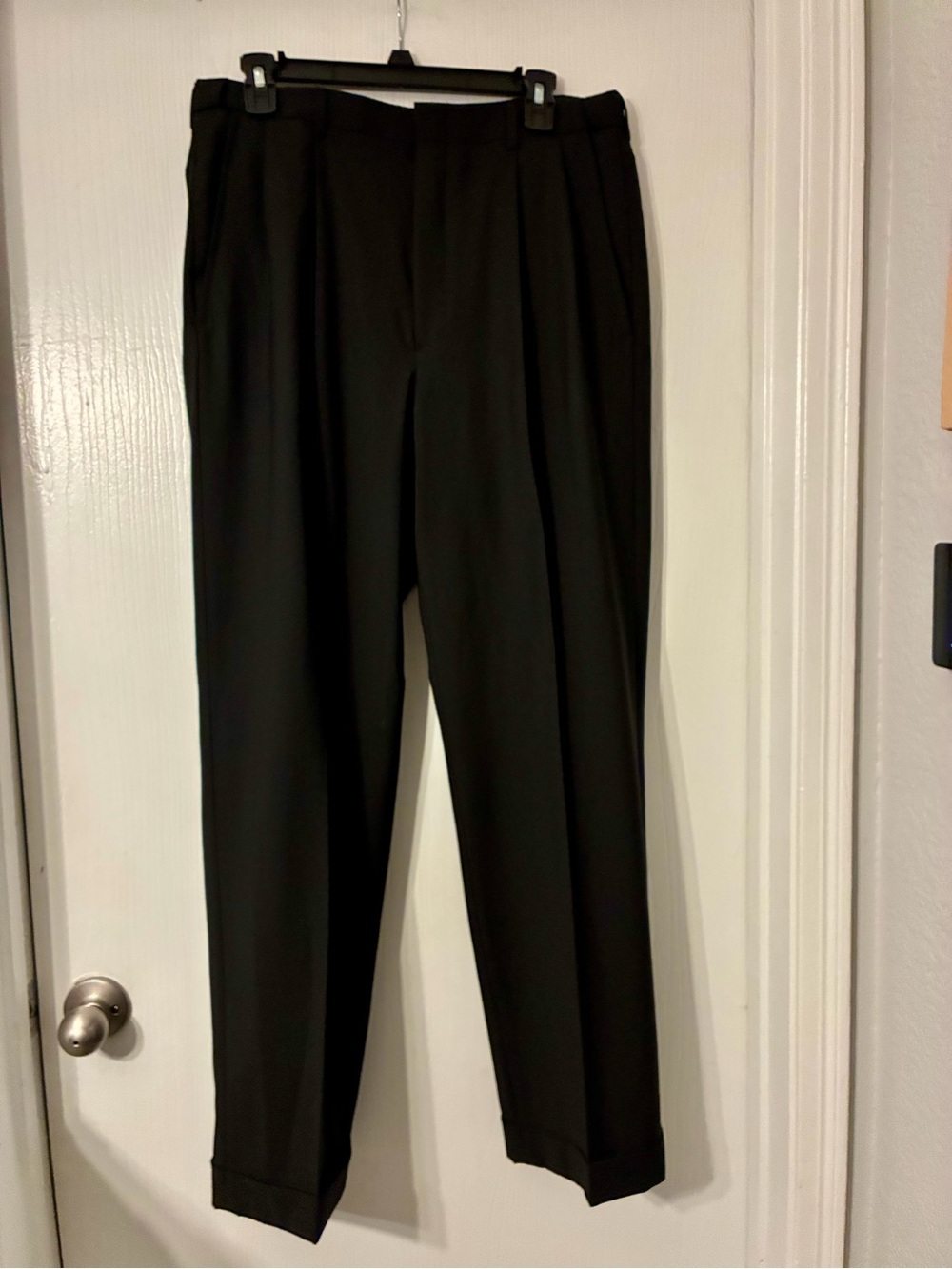 Haggar “Black Label” Black Pleated Dress Pants size 32 x 32